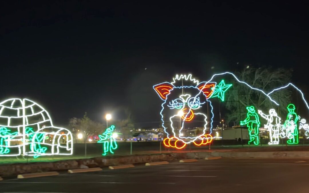 Luces Navideñas Iluminan el Parque Ascarate: Fiesta Familiar y Desfile Canino en El Paso