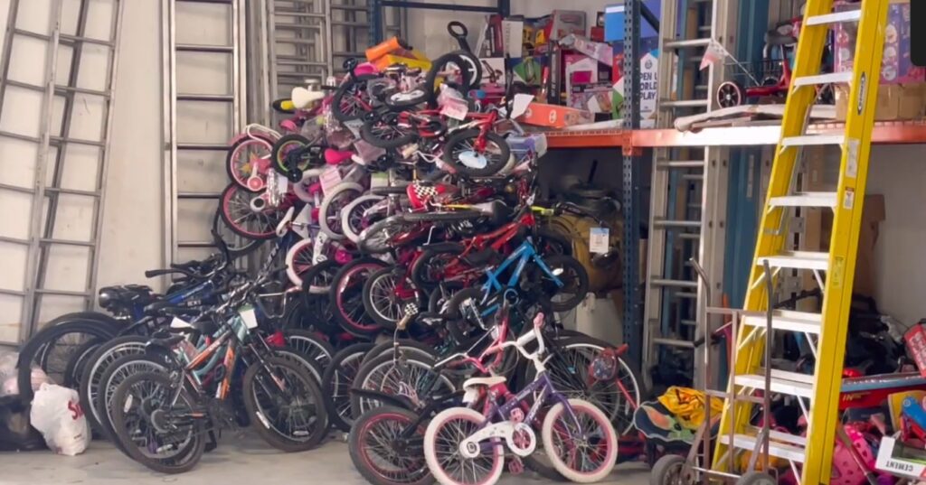 Santa Claus Bombero de Ciudad Juárez Hace un Llamado a la Comunidad de El Paso para Regalos de Navidad