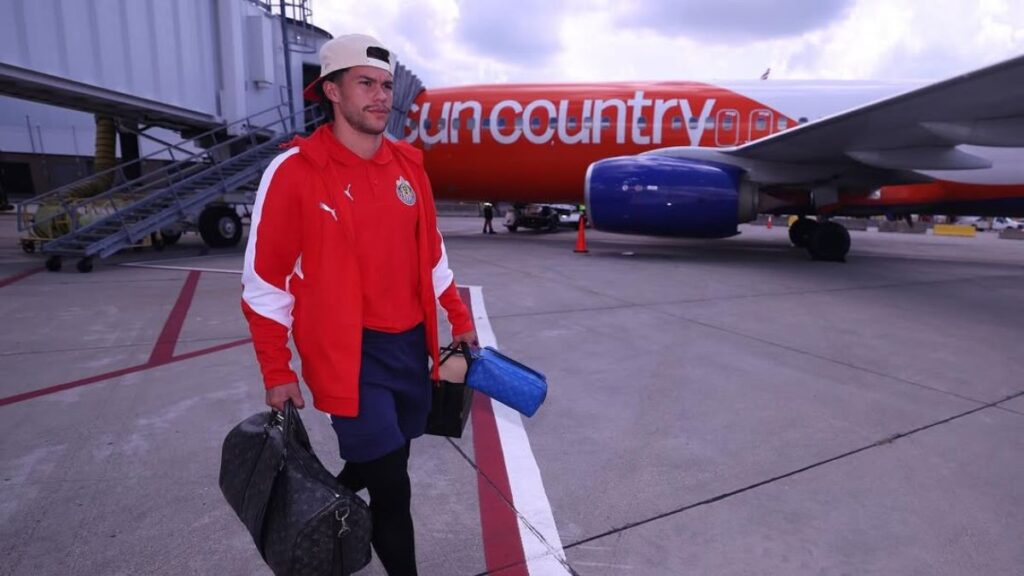 Chivas Anuncia su Primera Baja tras la Eliminación del Apertura 2025