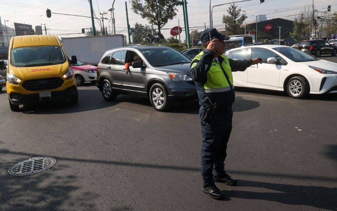 Hoy No Circula en CdMx y Edomex: Autos que Descansan el Lunes 8 de Diciembre de 2025