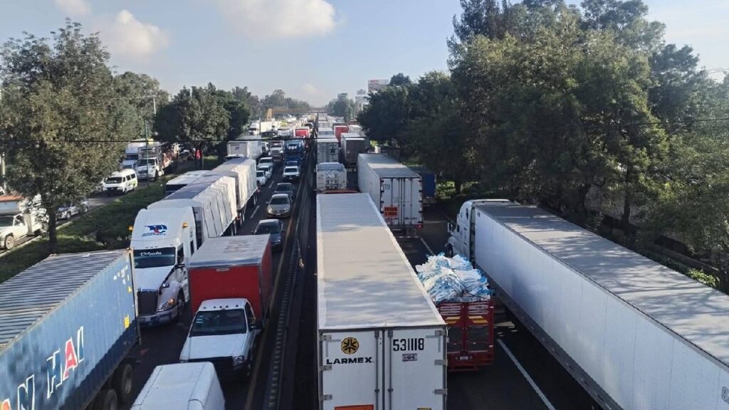 Accidente en la Autopista México-Querétaro: Carga Vehicular en Aumento Este 6 de Diciembre
