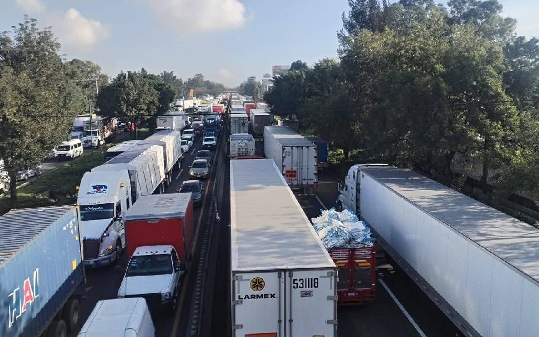 Accidente en la Autopista México-Querétaro: Carga Vehicular en Aumento Este 6 de Diciembre