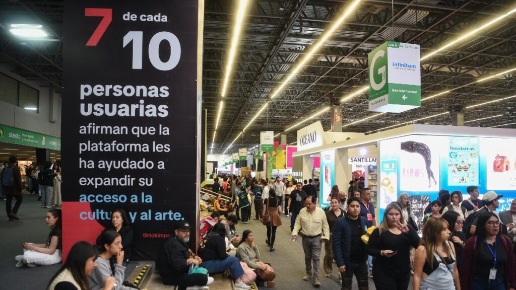 Prohibición de la IA en Universidades: Expertos Explican los Riesgos en la FIL Guadalajara 2023