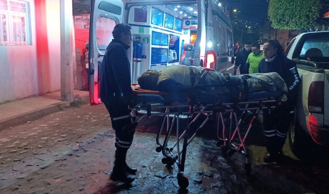 Accidente en Tlaquepaque: Hombre de 61 años cae del balcón tras beber alcohol