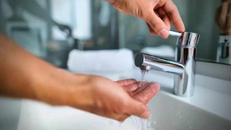 🌊 CRRUA Anuncia Aumento Estructural de Tarifas de Agua y Aguas Residuales en Sunland Park