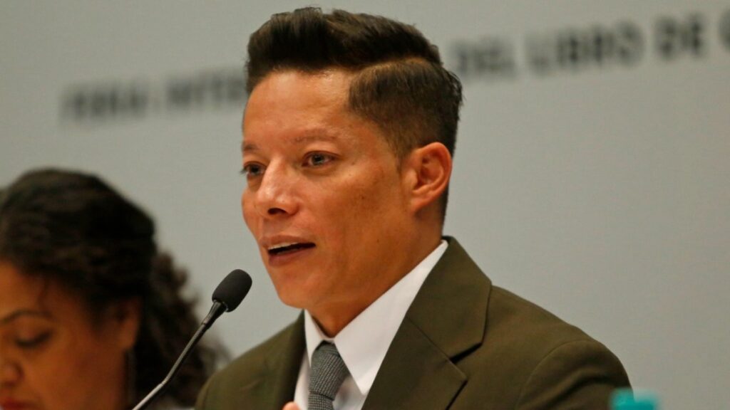 Reclutamiento y Desapariciones: El Impacto según Víctor Ornelas en su Libro en la FIL 2025