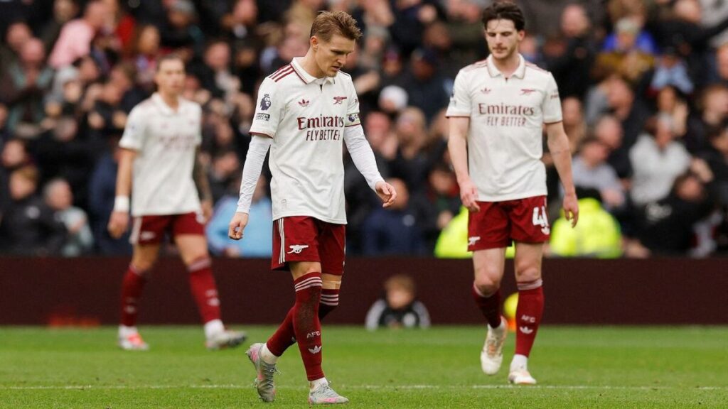 Aston Villa Sorprende al Arsenal y Revitaliza la Competencia en la Premier League