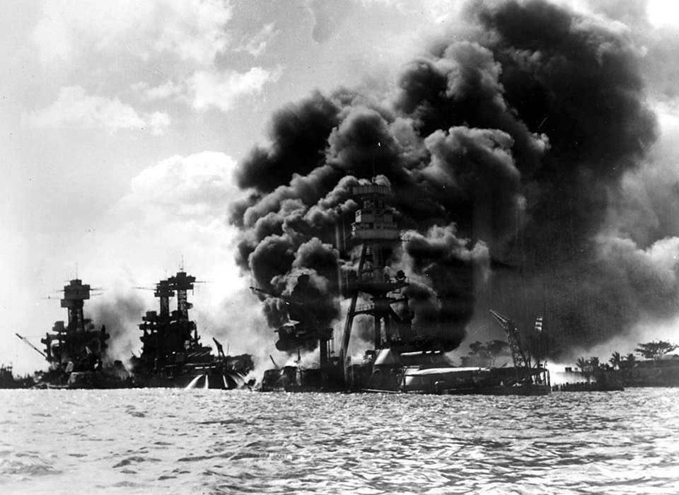 California Declara el 7 de Diciembre como el Día del Recuerdo de Pearl Harbor con Proclamación de Newsom