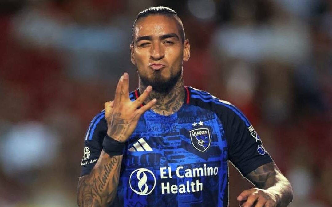 Chicho Arango y la Búsqueda de Pumas por un Delantero Estelar en la Liga MX