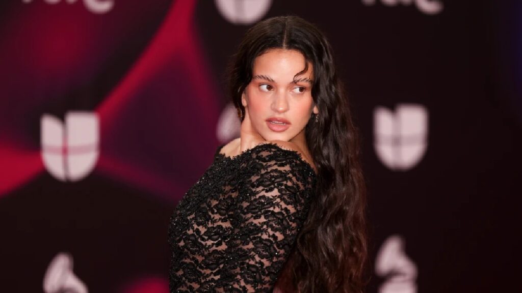 Rosalía Deslumbra en Guadalajara: Todo sobre su Lux Tour y la Venta de Boletos